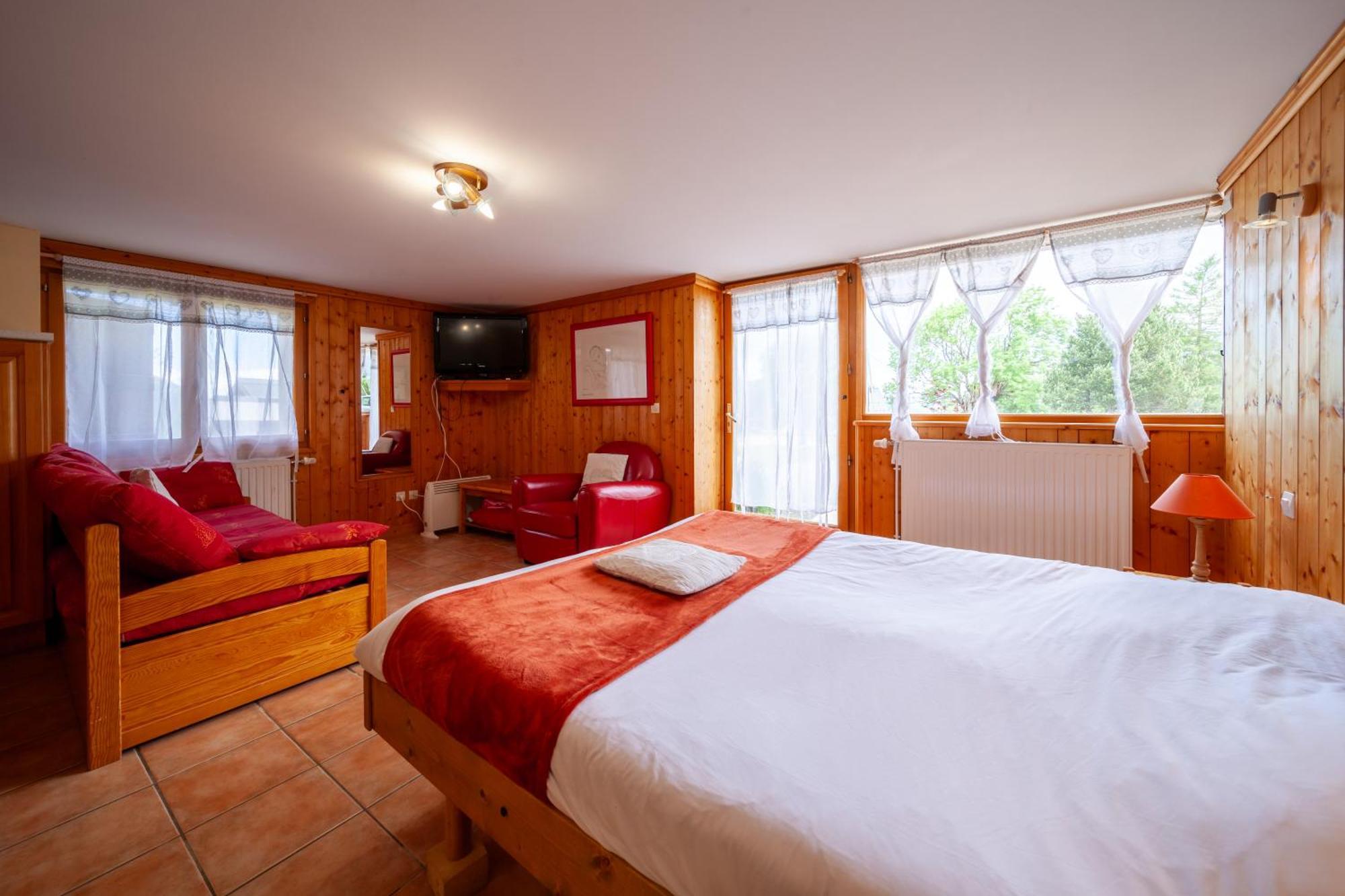 Auberge Des Montauds - Hotel & Restaurant Villard-de-Lans Room photo